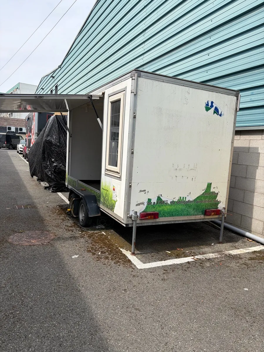 Exhibition Trailer - Image 4