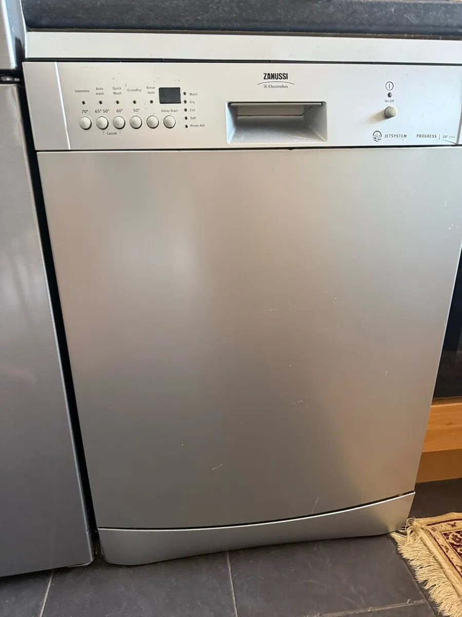 Dishwasher - Image 1