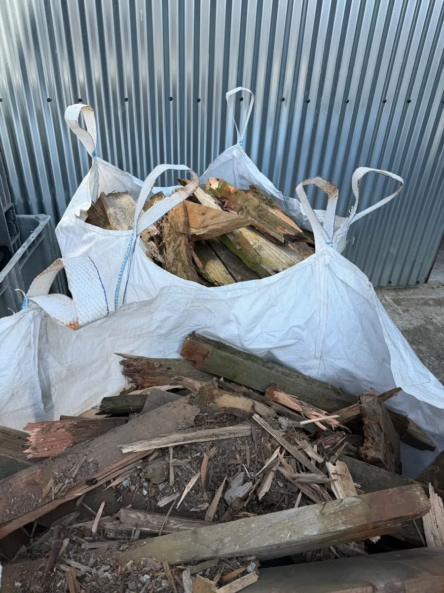 Bags of wood - Image 3