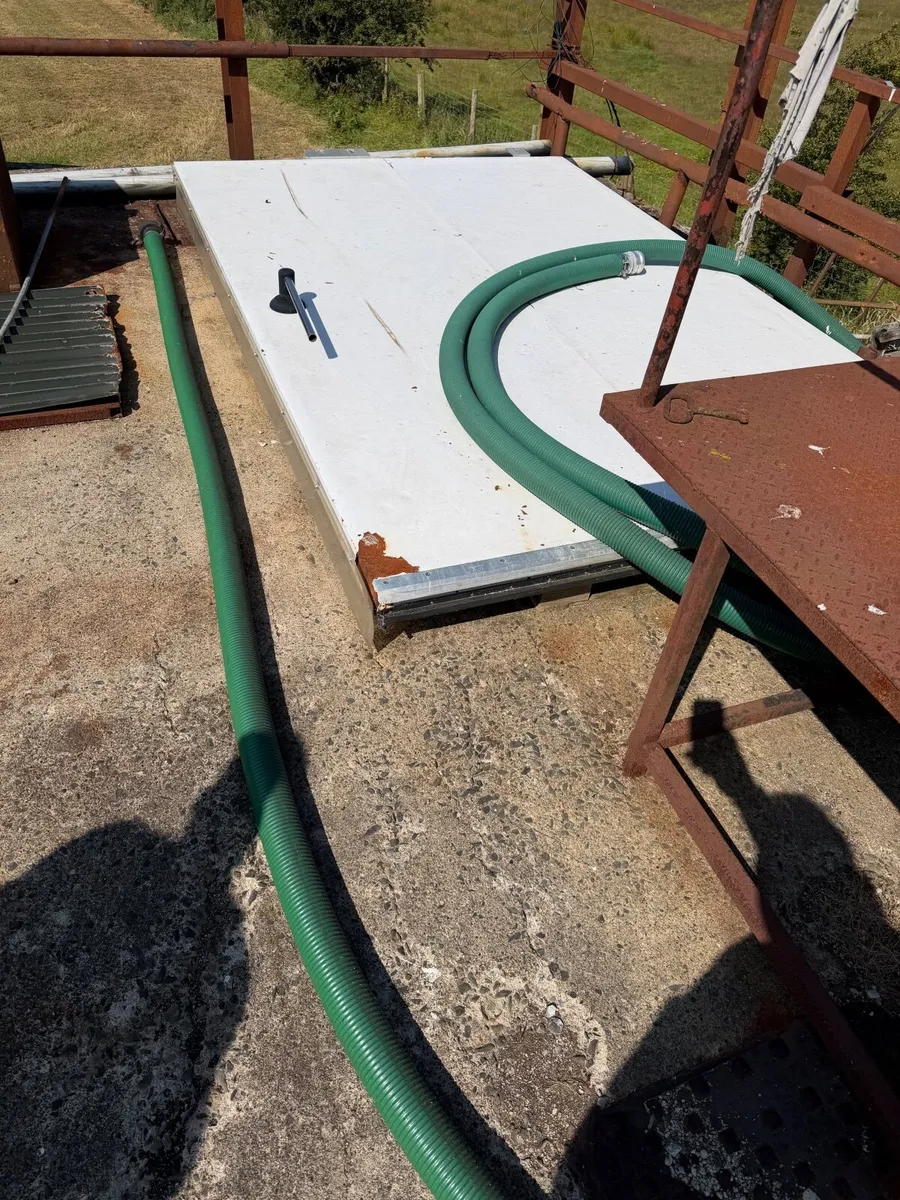 Pallet of used fridge panels. - Image 3