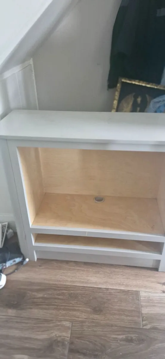 T V stand - Image 3