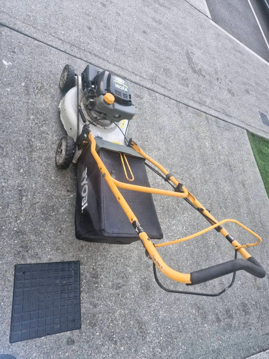 Lawnmower for sale - Image 3