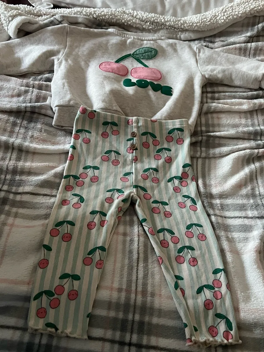 Girls next two piece 9/12 mths €5 - Image 2
