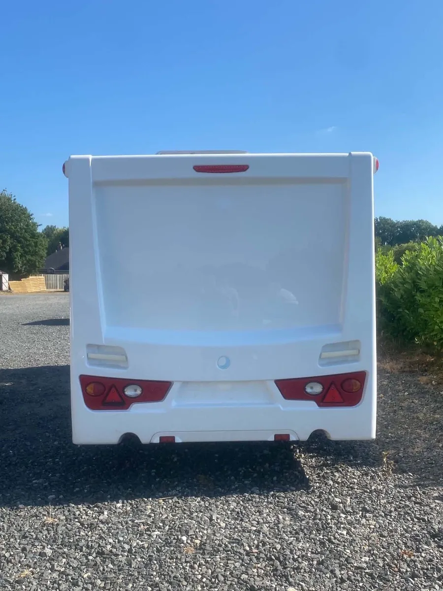 Lunar Lexon 2016 Caravan - Image 3