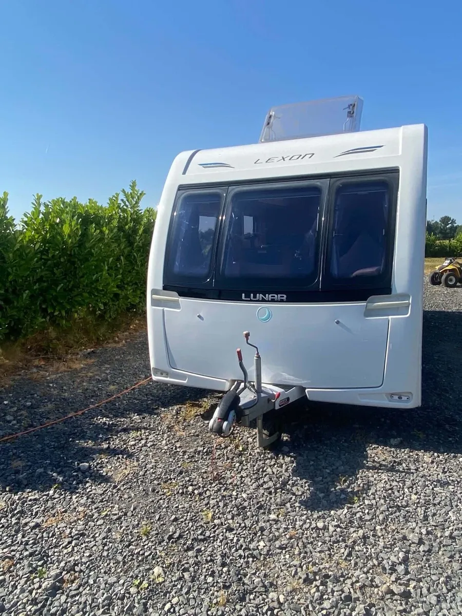 Lunar Lexon 2016 Caravan - Image 4