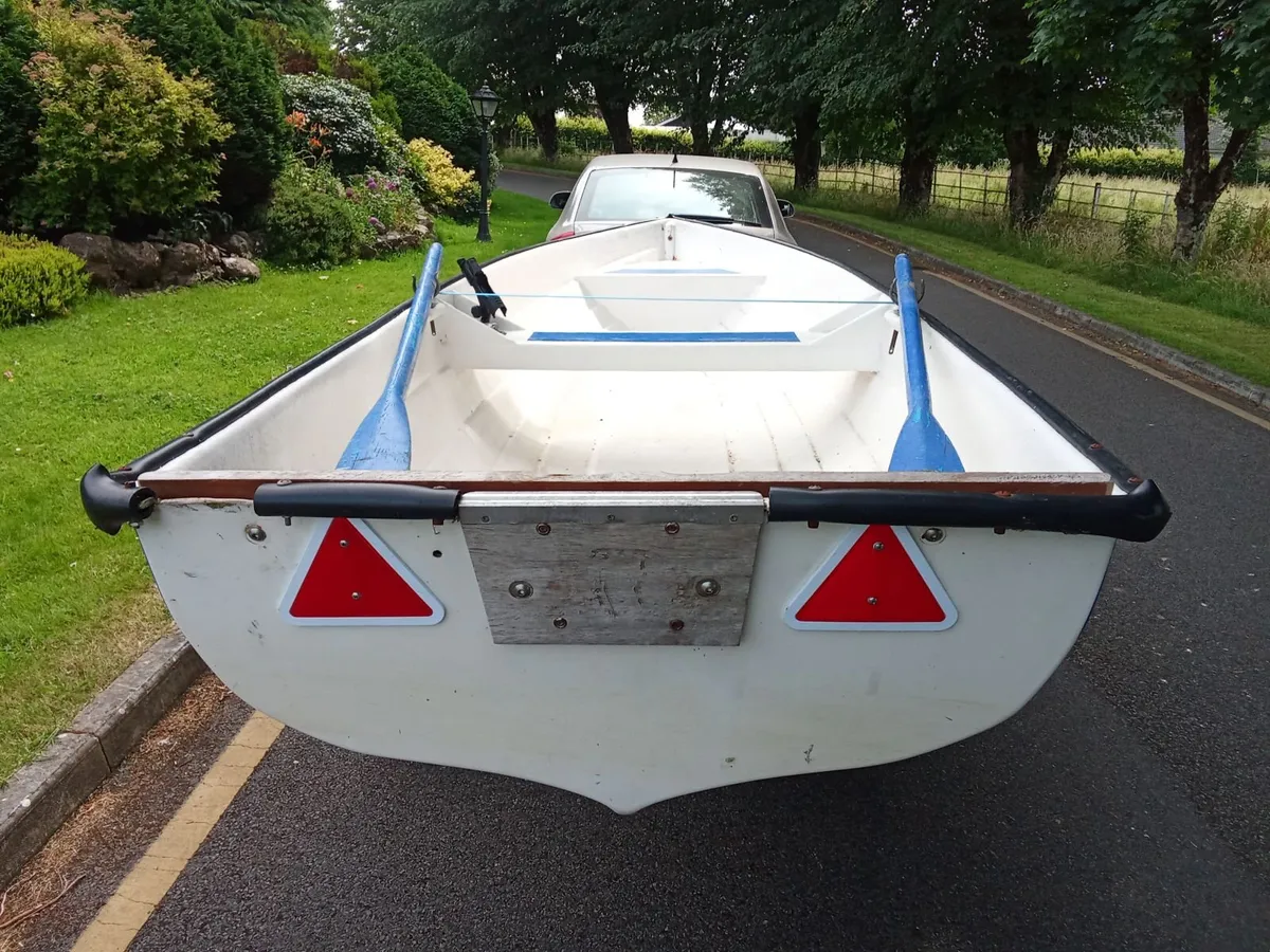14 ft fiberglass boat and trailer - Image 4