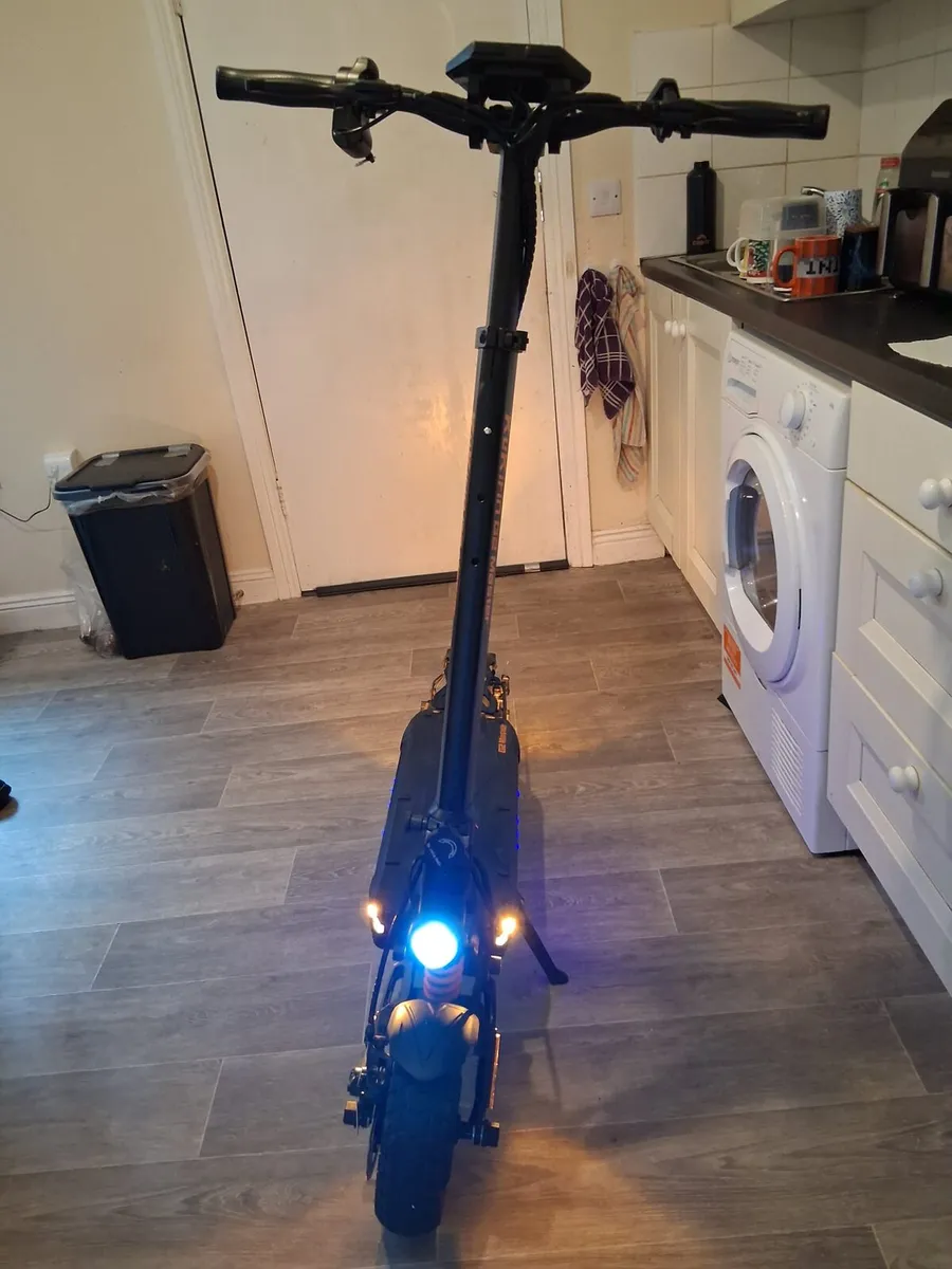 Kukirin G2 Master Eletric Scooter - Image 2
