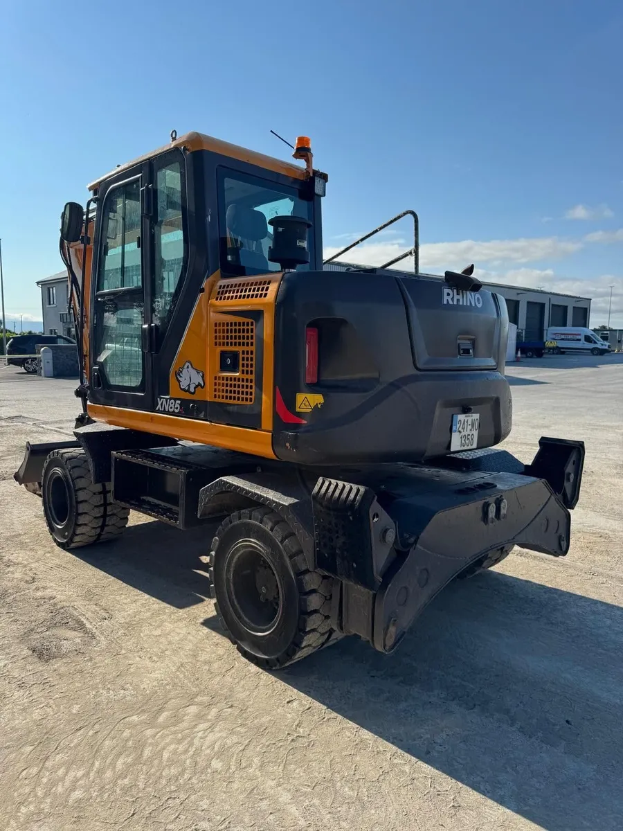 Rhino Rubber Duck 2023, 9 Ton, Jack Legs Blade, Ya - Image 4