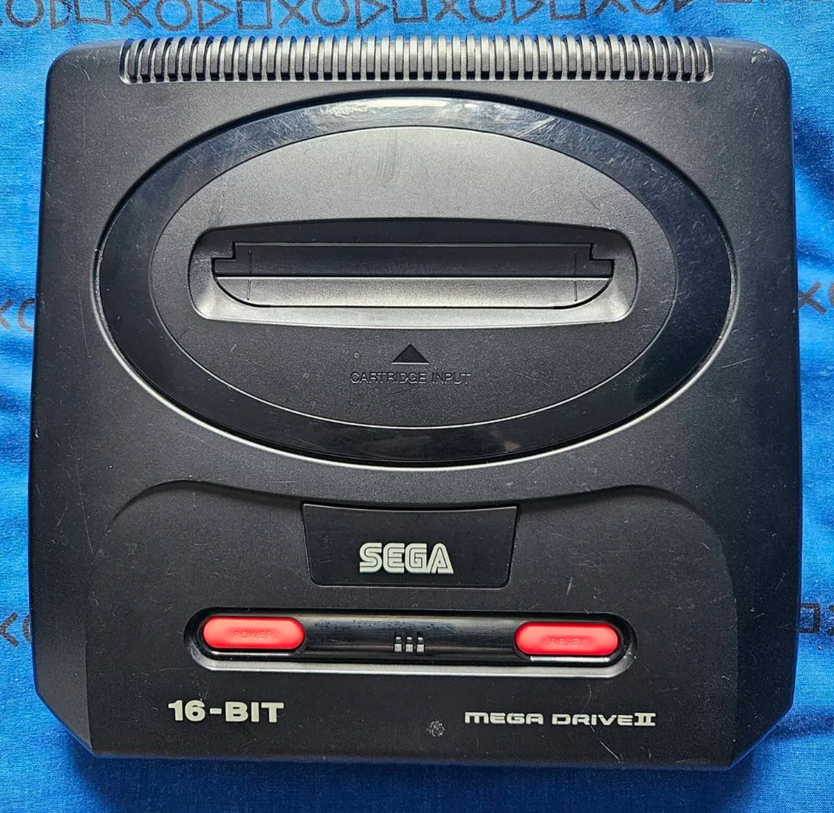 Sega Mega Drive 2 - Image 2