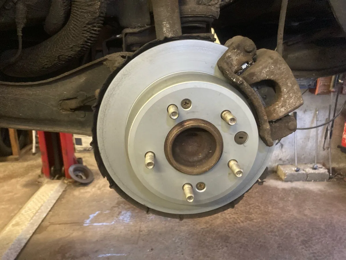 Tyres/servicing - Image 3