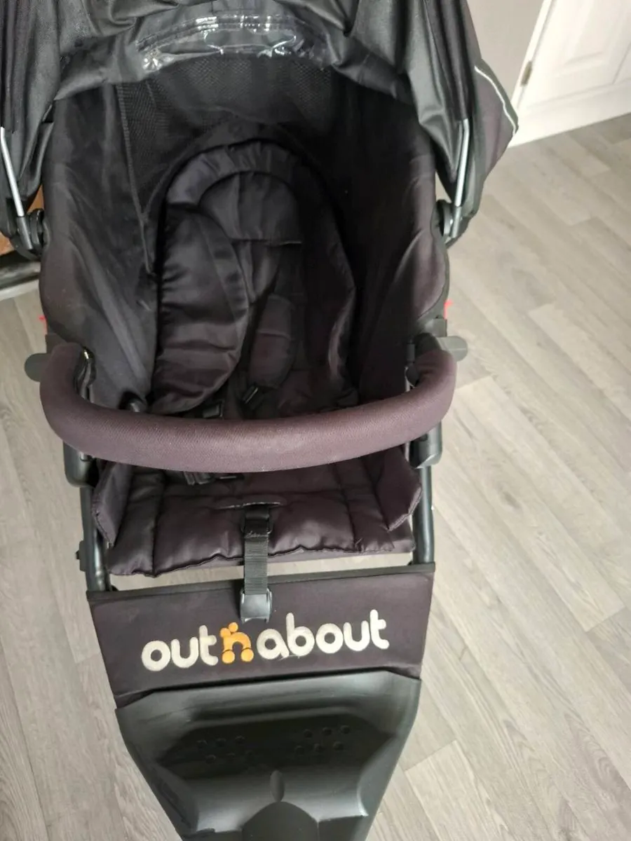Out and about single buggy - Image 4