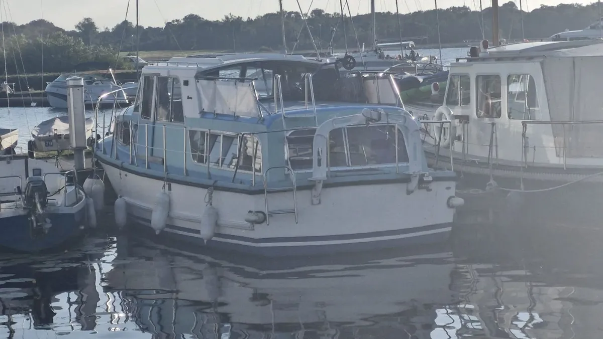 Broom Captain - Image 1
