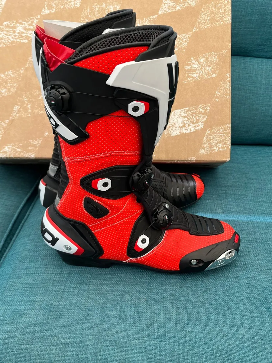 Sidi motorbike boots - Image 1