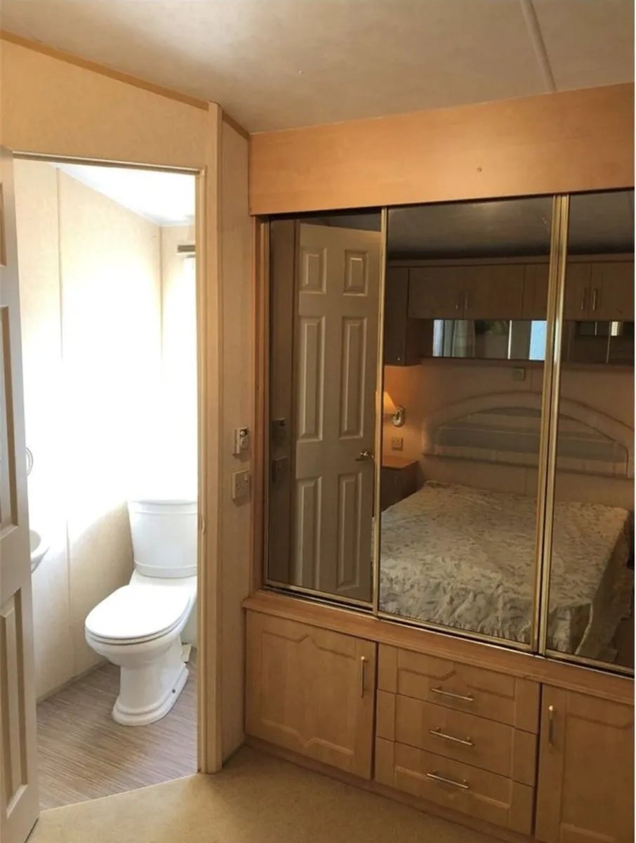 Modern Mobile Home 2 Bedrooms Fully Insulated - Image 4