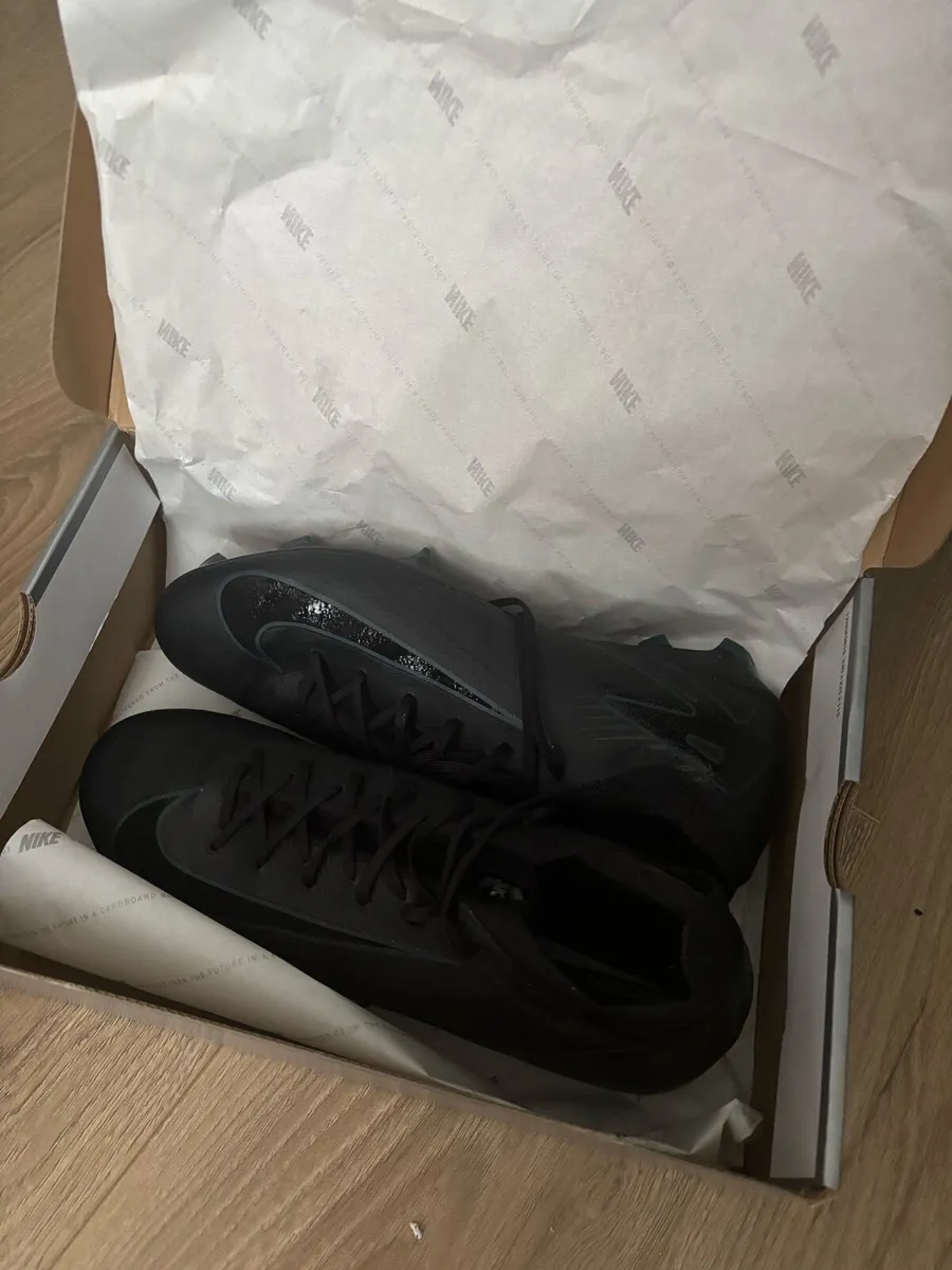 Nike Tiempo UK11 new boots - Image 2