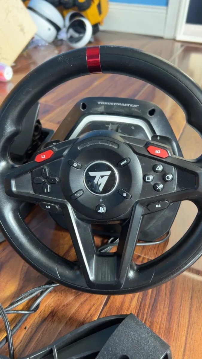 Thrust master t128 steering wheel - Image 1