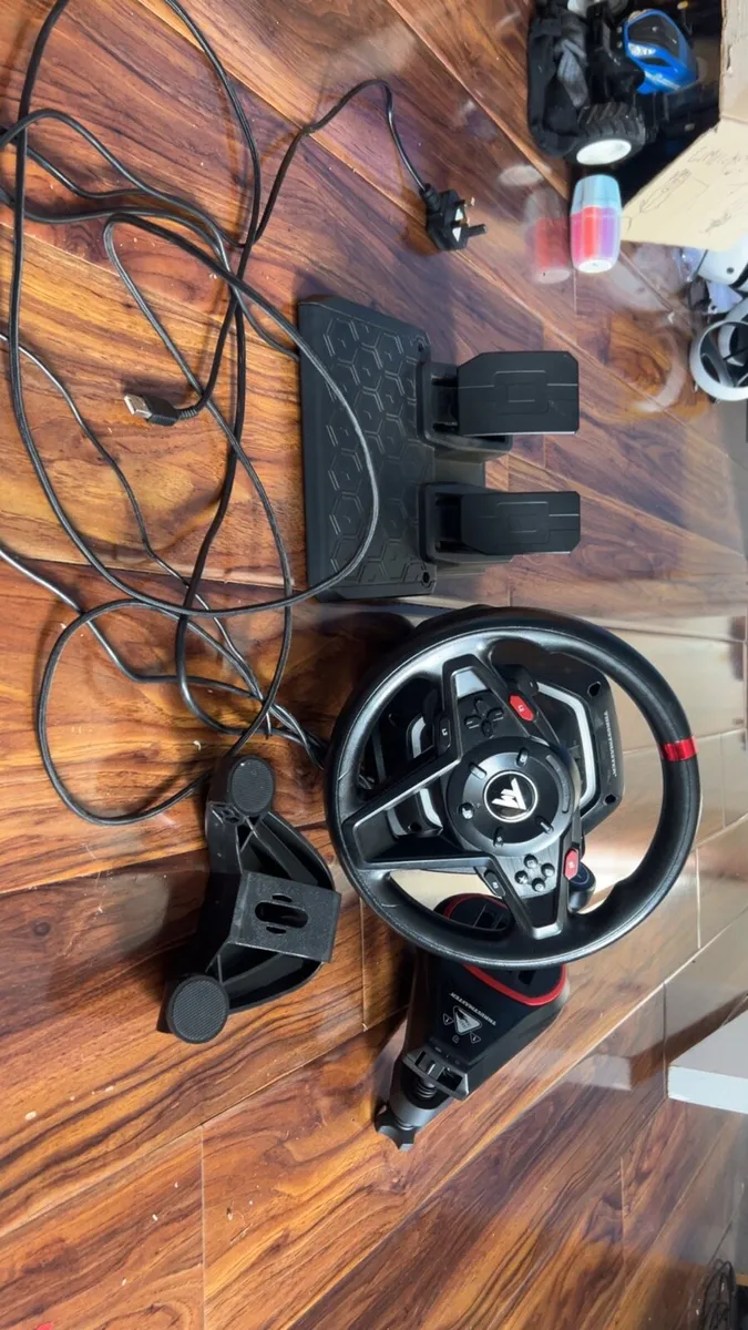 Thrust master t128 steering wheel - Image 2