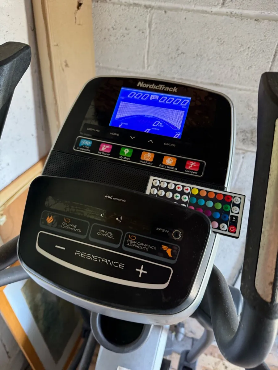 NordicTrack E7.2 Elliptical Cross Trainer - Image 4