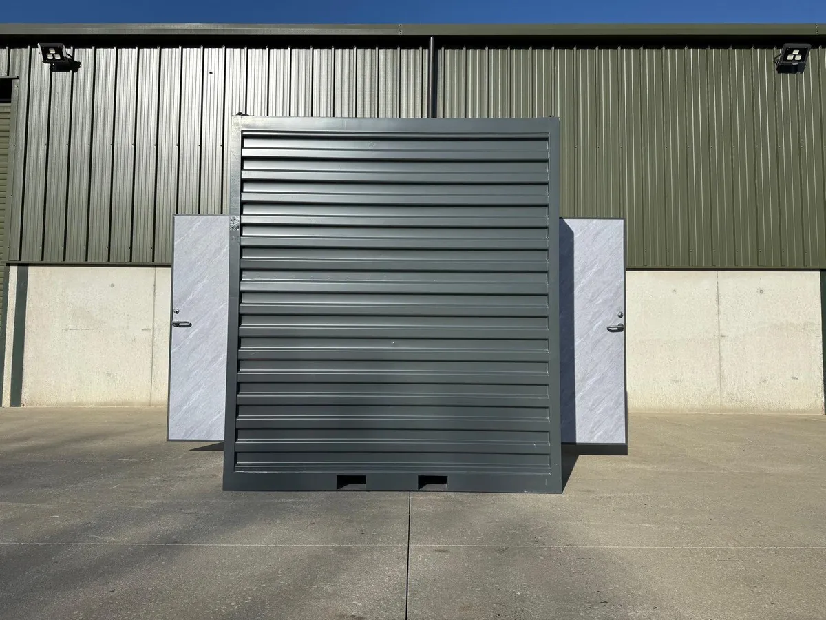 New 220V Double Toilet Block **Online Auction** - Image 4