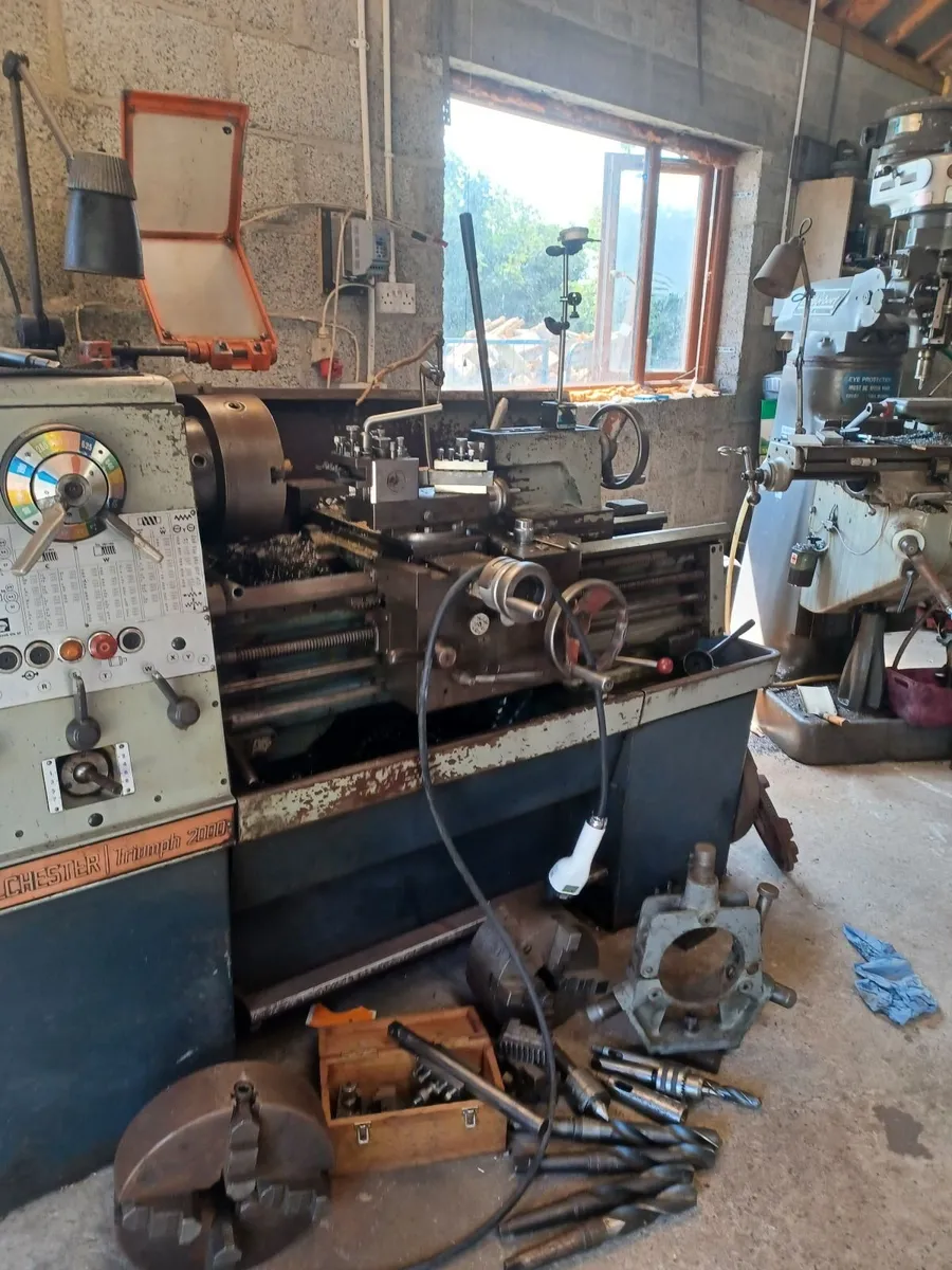Colchester triumph lathe, - Image 2