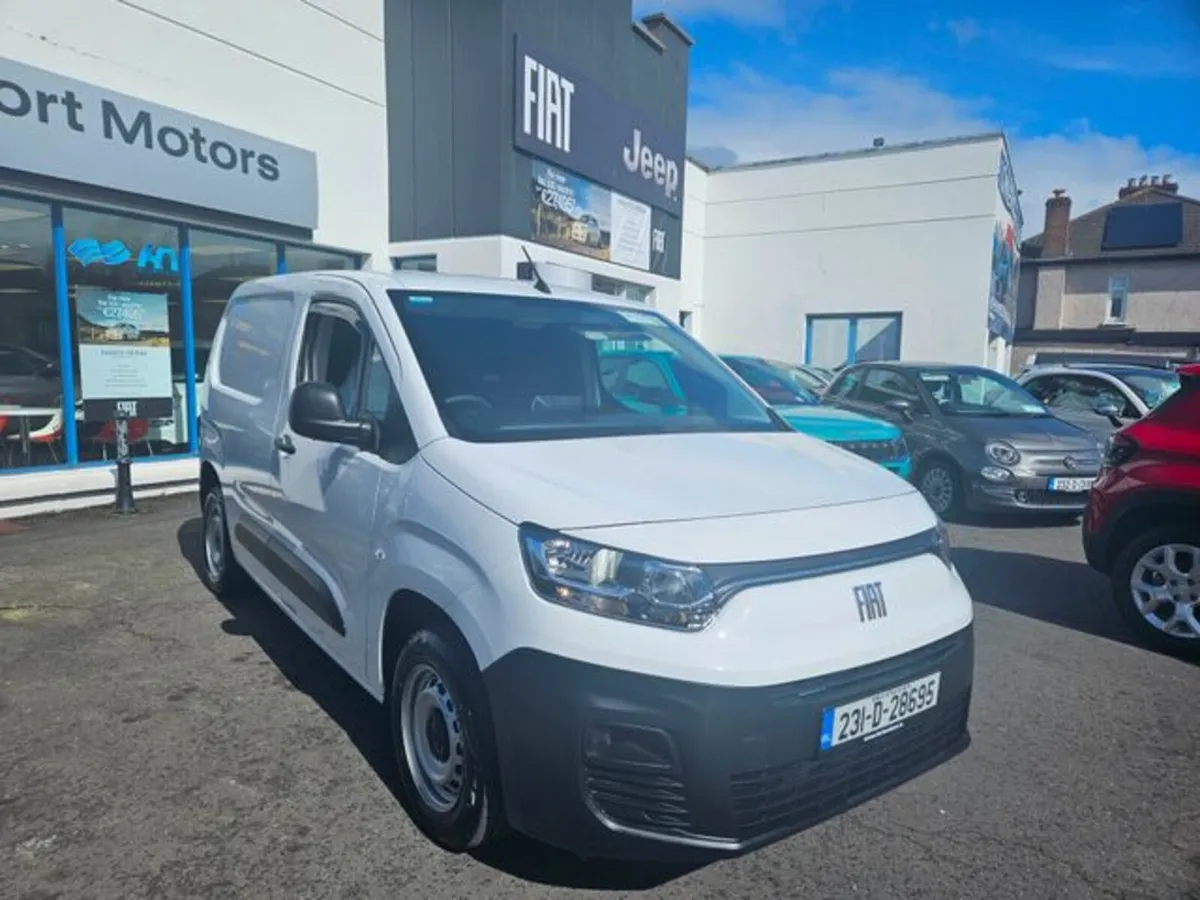 Fiat Doblo NEW MODEL WITH ONLY 10000 KILOMETRES - Image 2