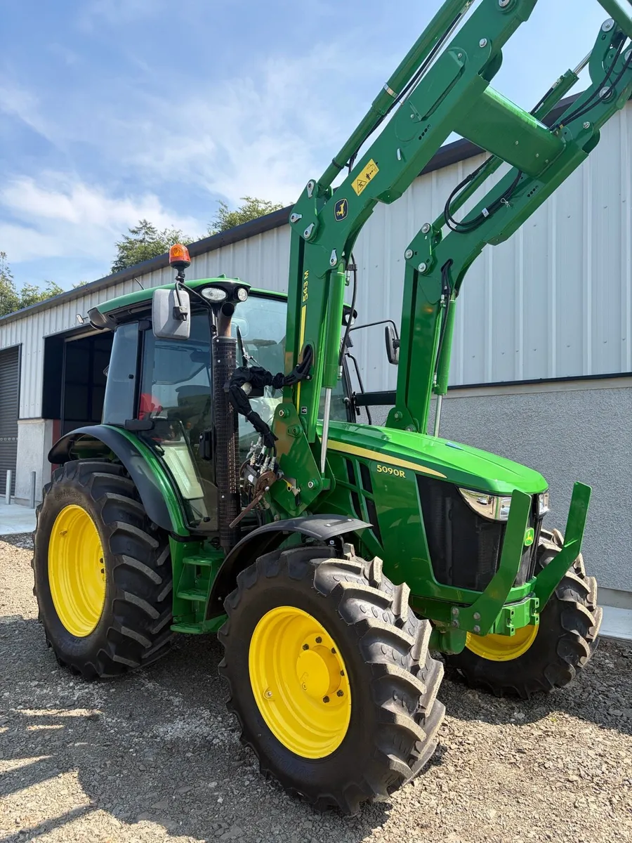2019 John Deere 5090R - Image 2