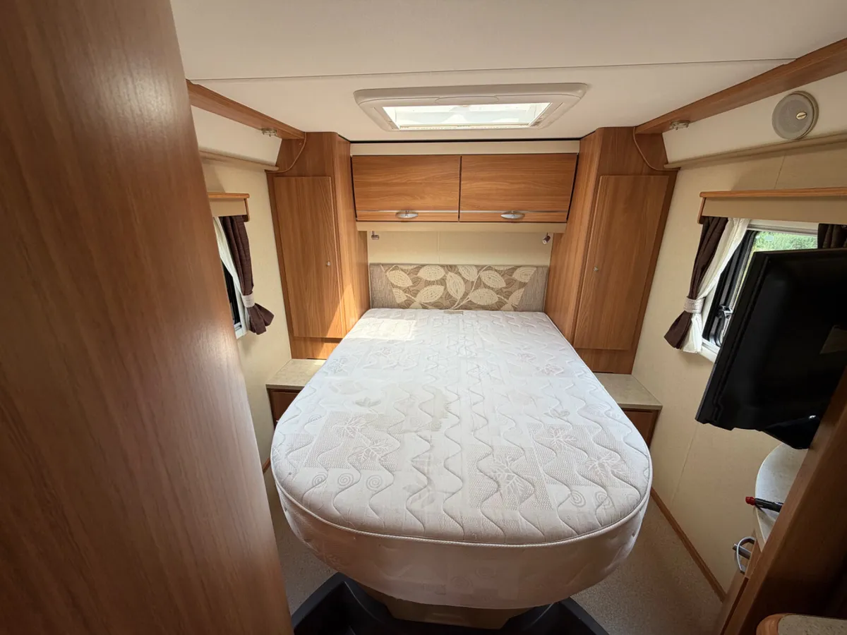 2012 SWIFT KON-TIKI 669 TAG AXEL R.H.D MANUAL - Image 2