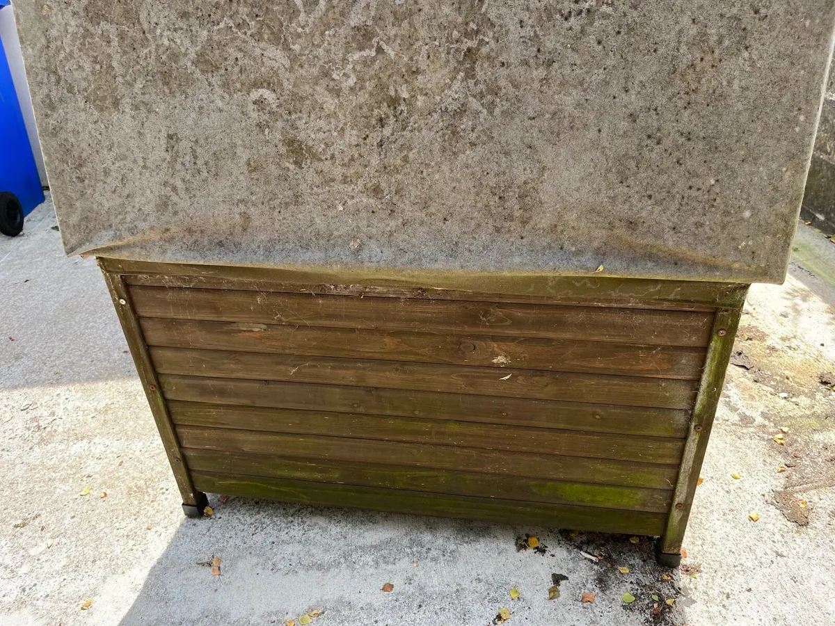 Dog kennel - Image 2