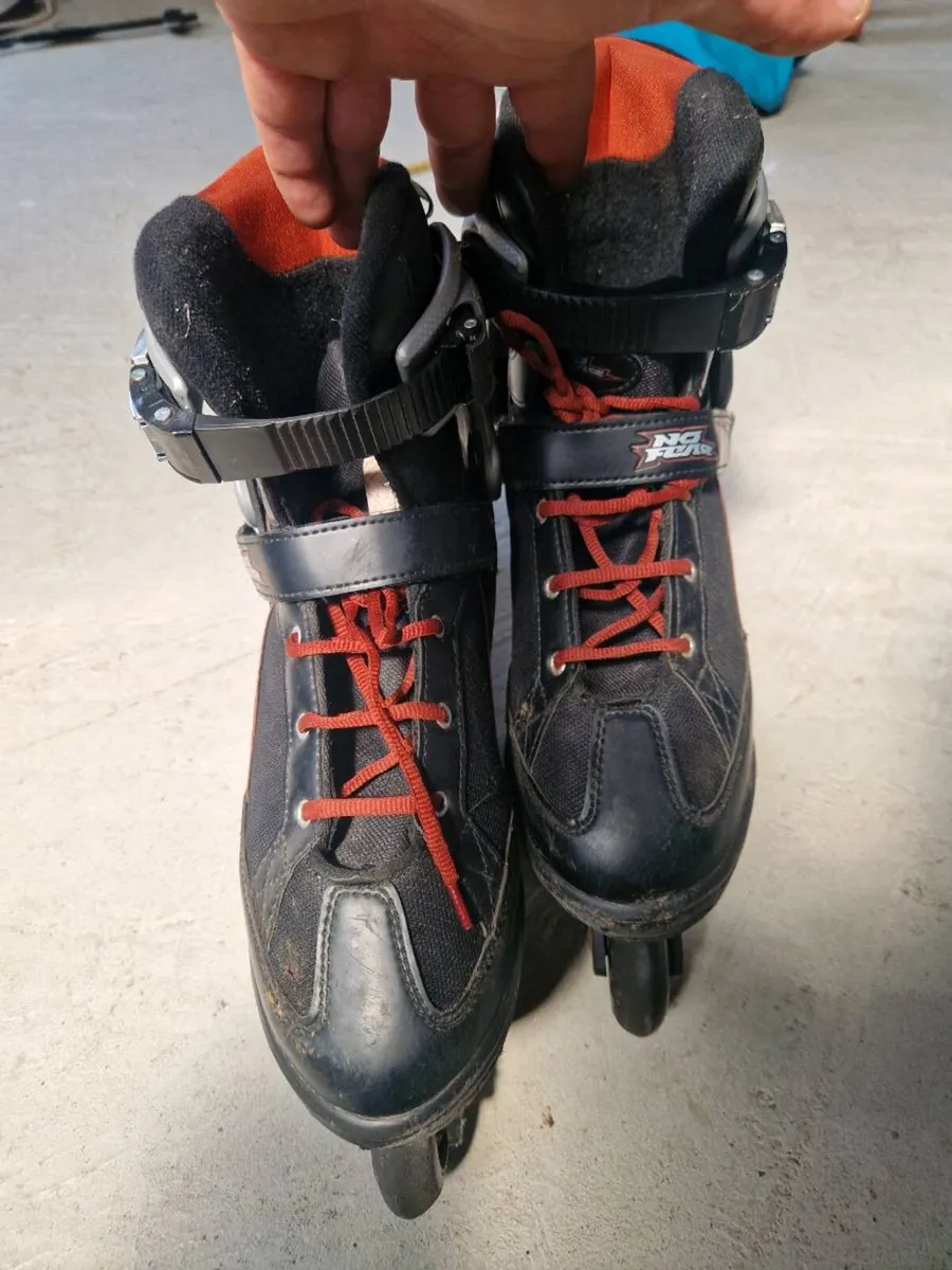No fear rollerblades - Image 1