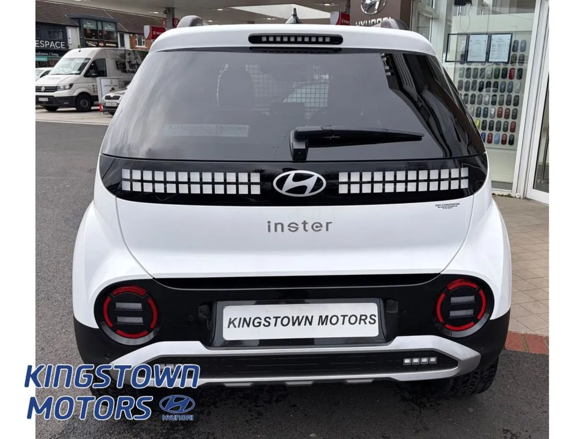 Hyundai INSTER Commercial Elegance - Image 4
