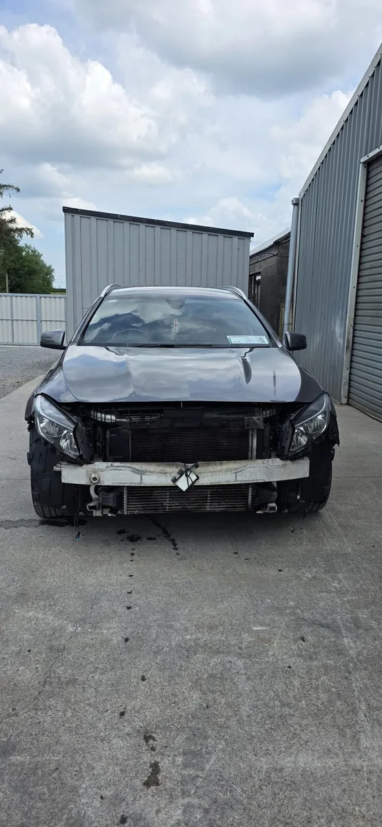 161 MERCEDES GLA 180D AMG SPORT - Image 2