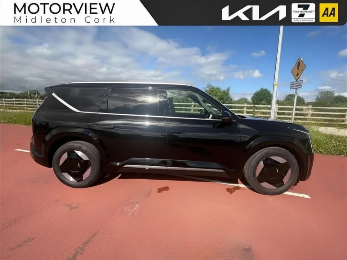 Kia EV9 EV9 earth x Commercial, **99.8 kwh battery - Image 3