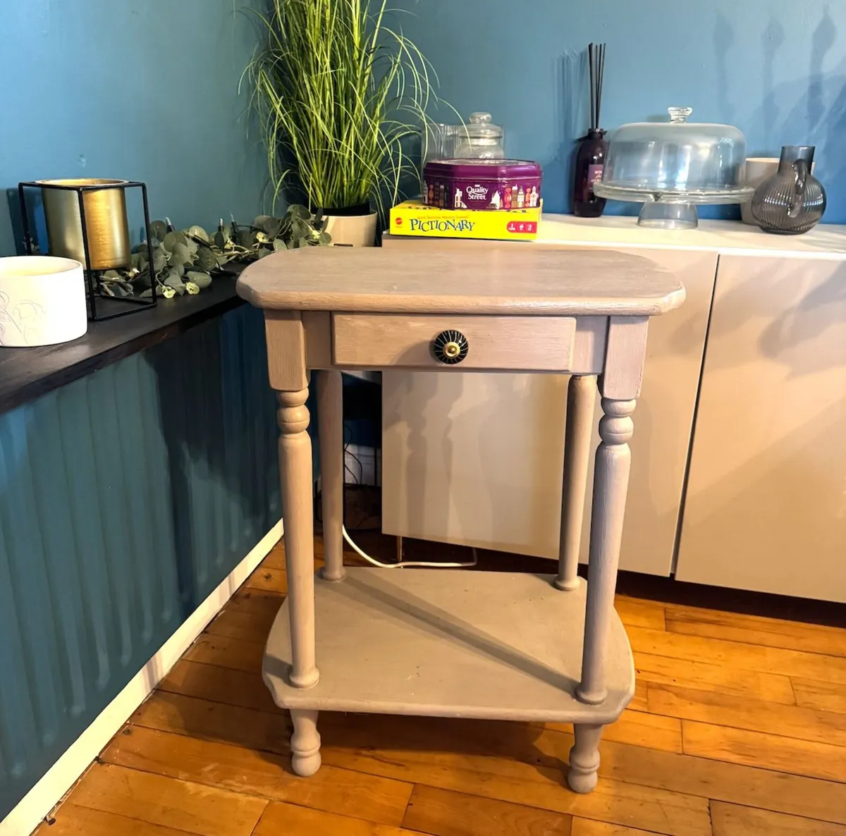 Furniture (5 Items) - Image 1