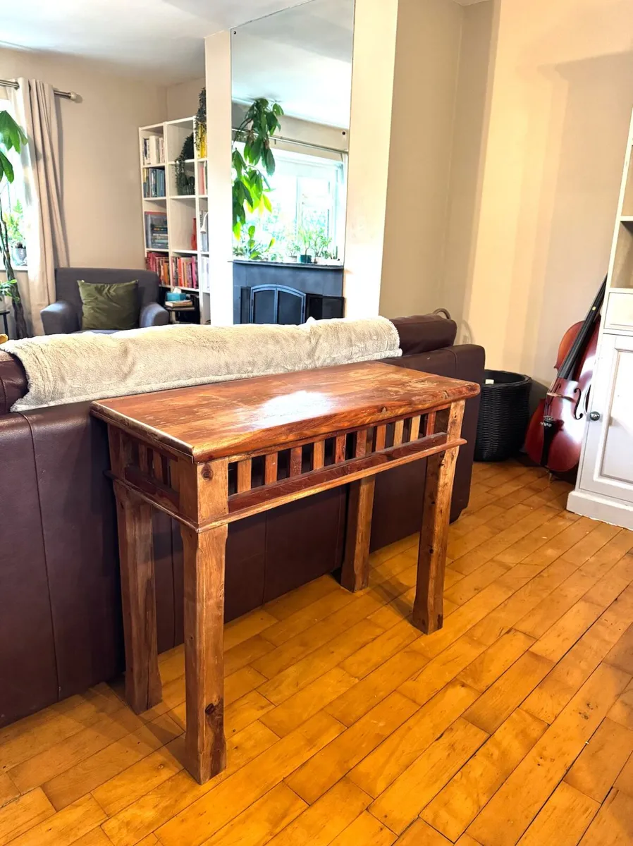 Furniture (5 Items) - Image 4