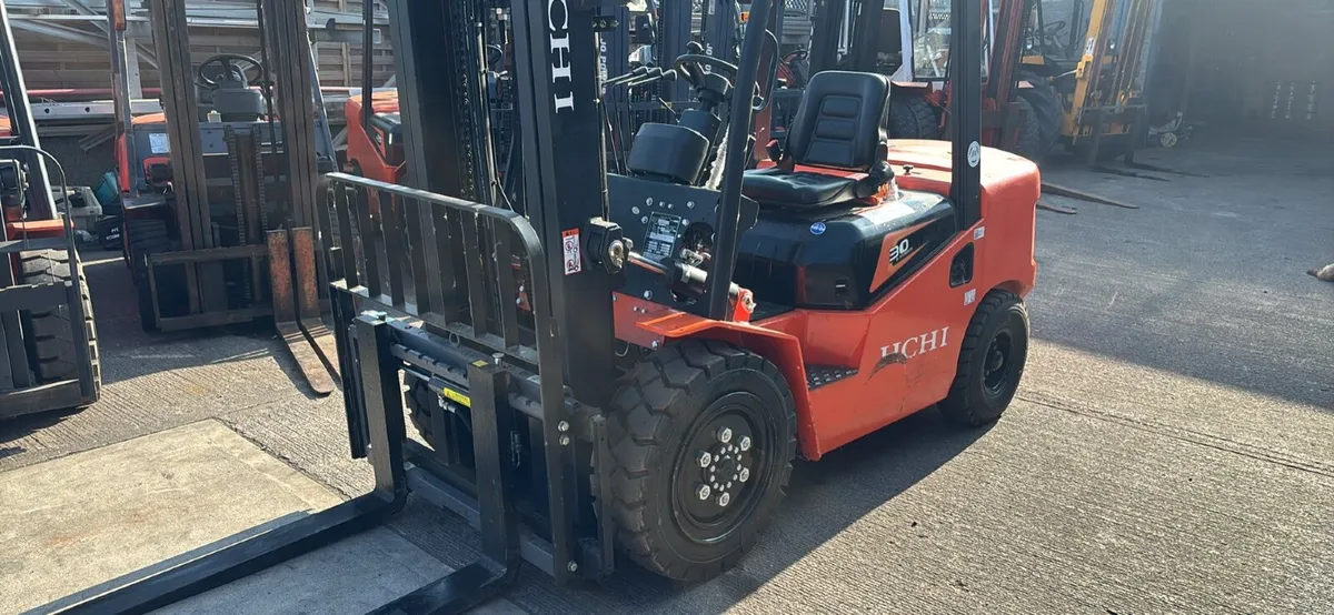 Forklifts - Image 2