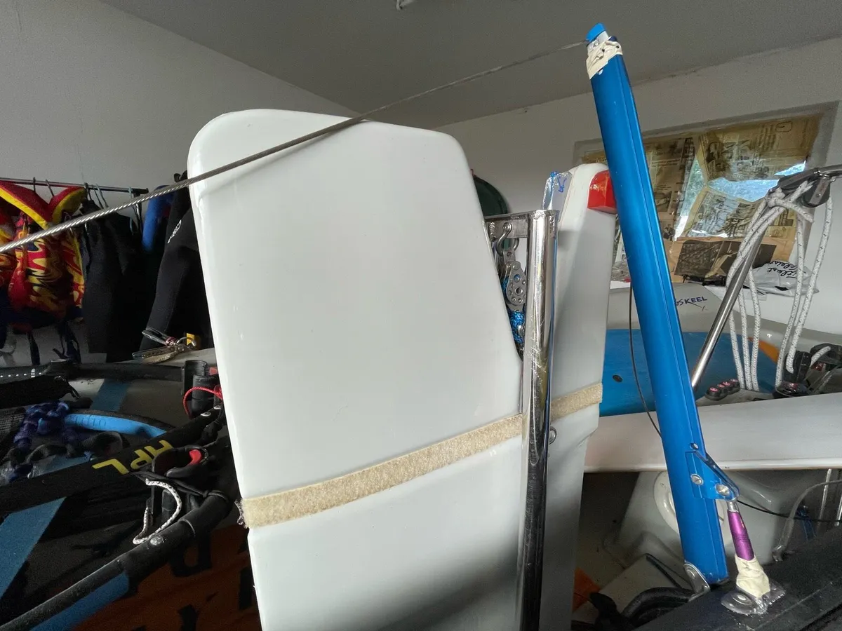 Laser Stratos Keel - Great family boat - Image 3