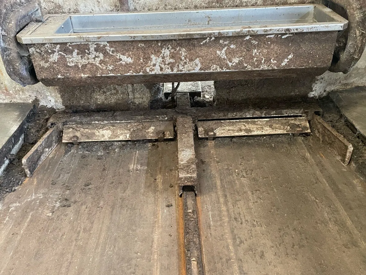 Dairypower Automatic scraper - Image 1