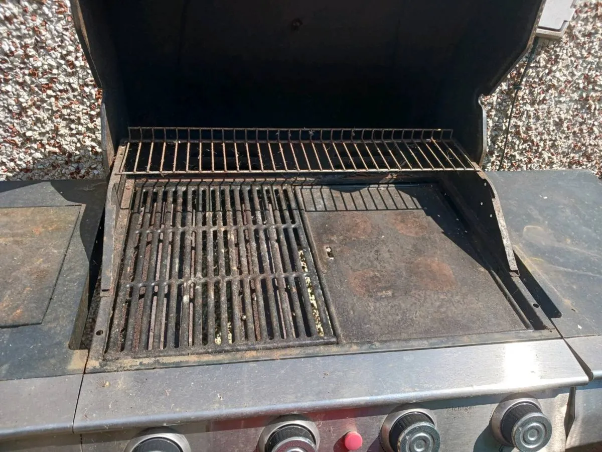 Free BBQ - Image 2