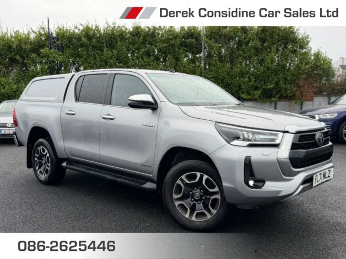 Toyota Hilux INVINCIBLE 4WD D-4D DCB - Image 1