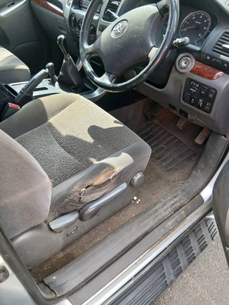 Toyota Land cruiser - Image 4
