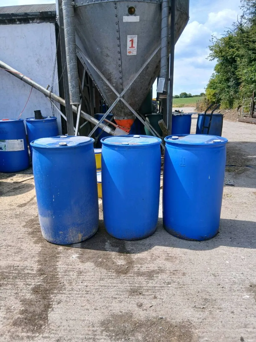 15 Plastic barrels - Image 1