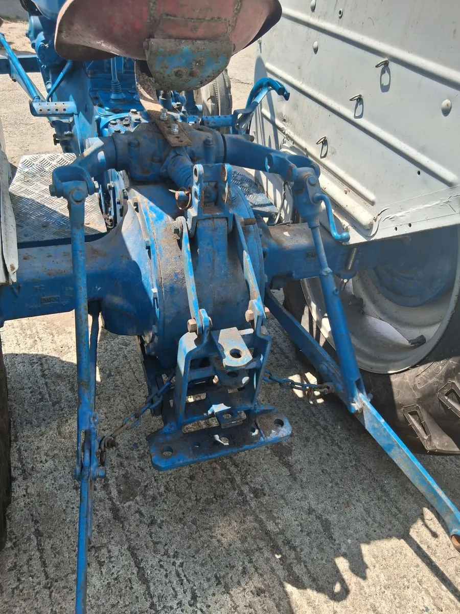 Tractor for sale - Image 3