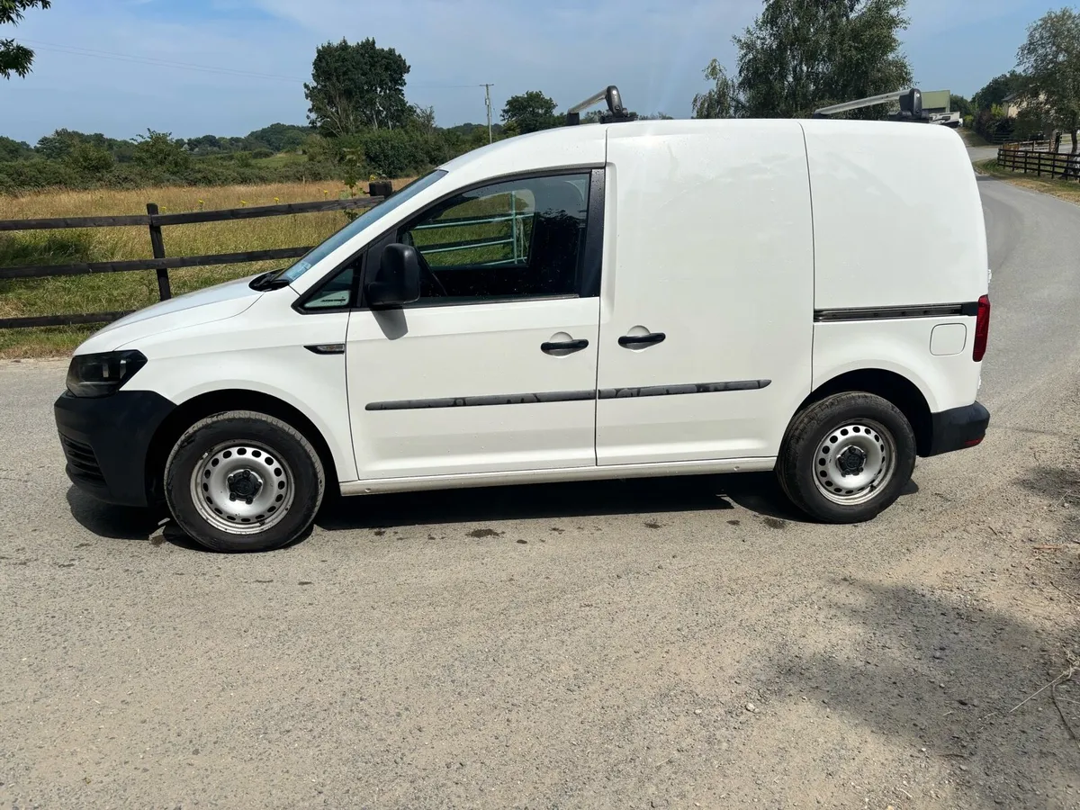 2020 Volkswagen Caddy - Image 4
