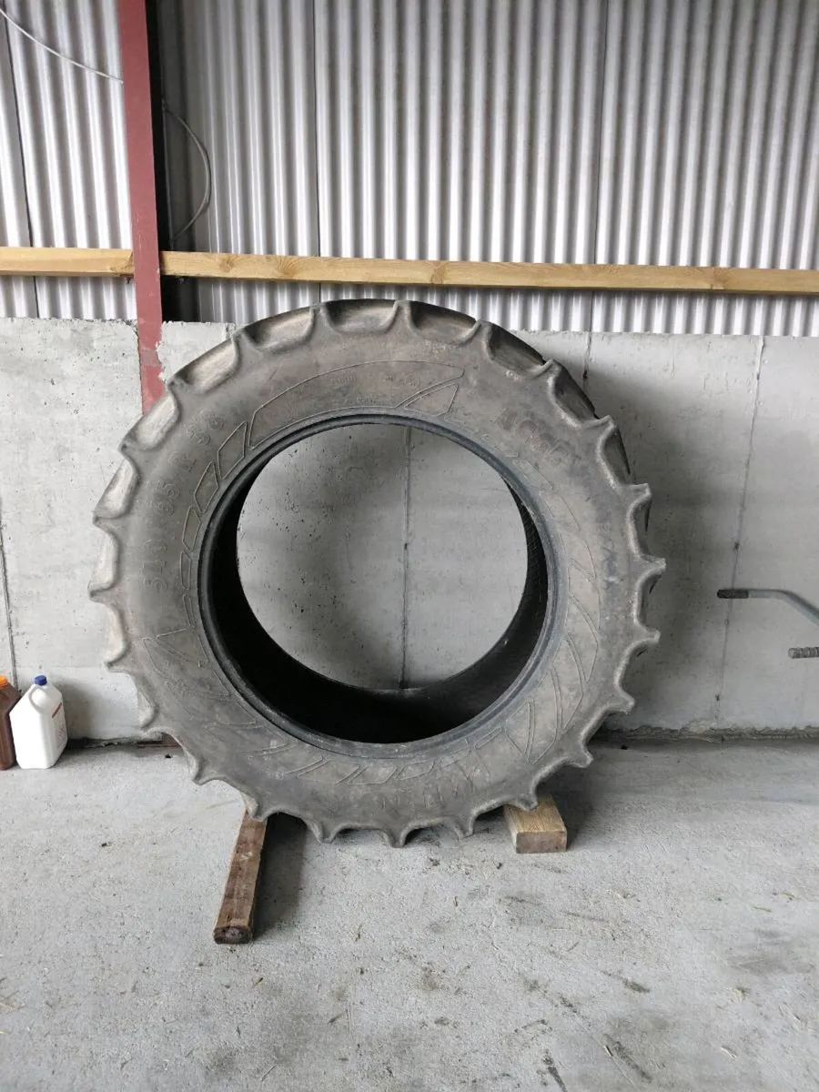 Tractor tyre - Image 1