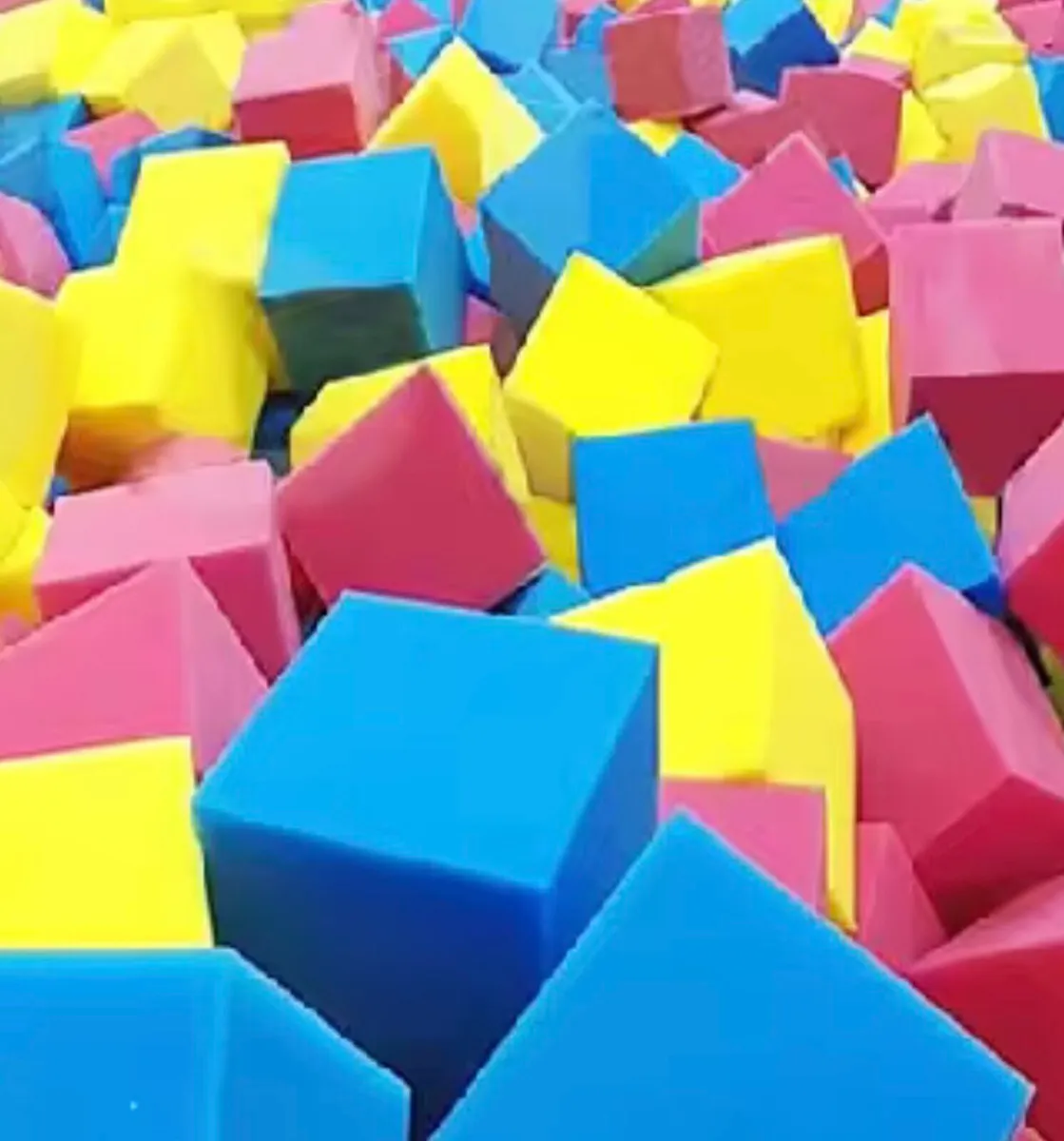 Foam cubes