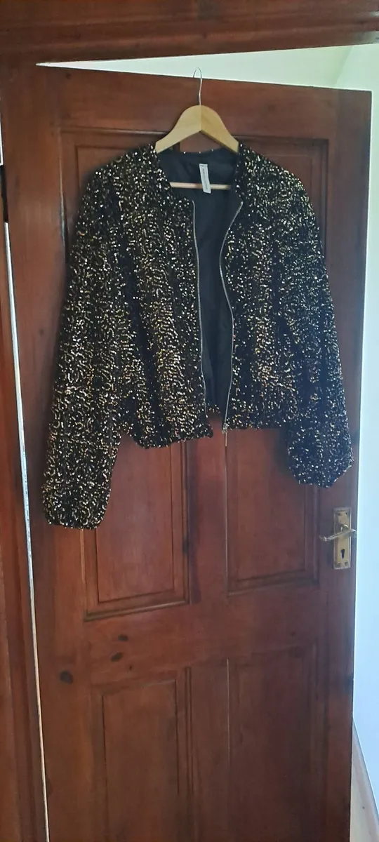 Clothes - Image 2