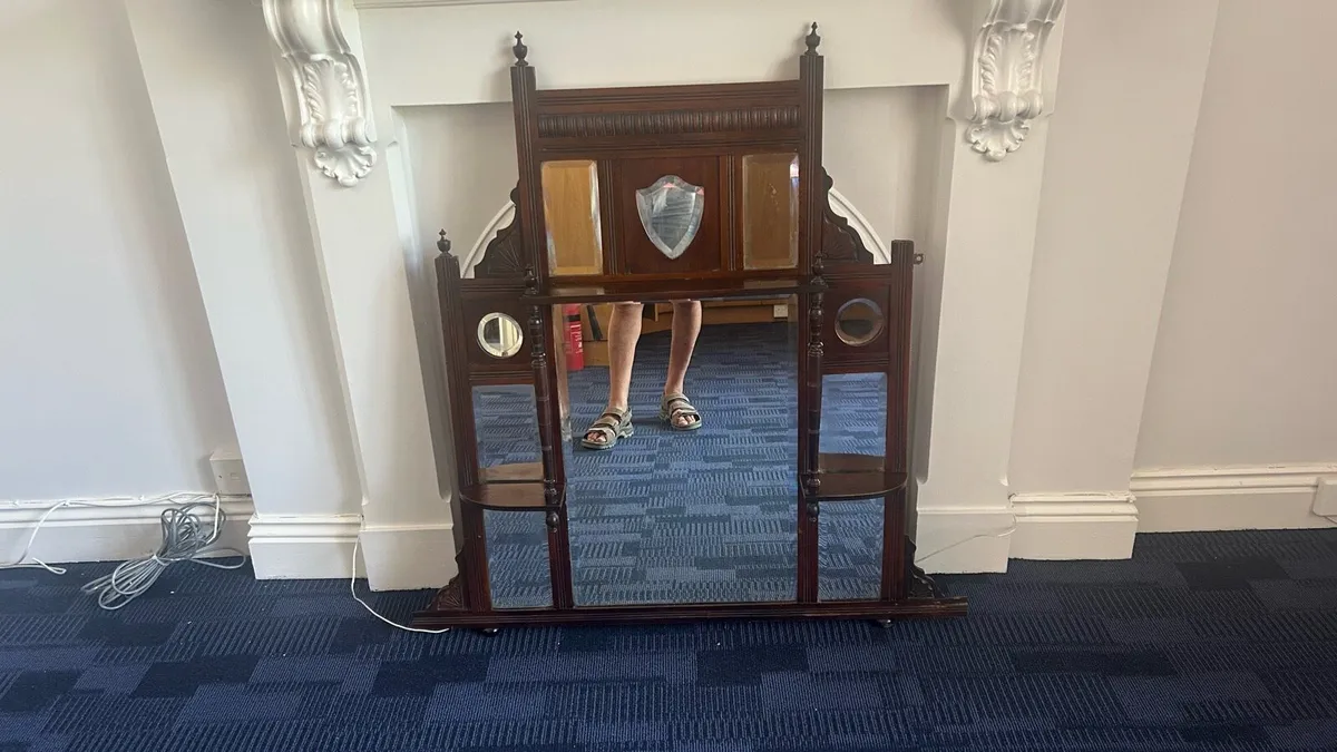 Antique furniture - Image 2
