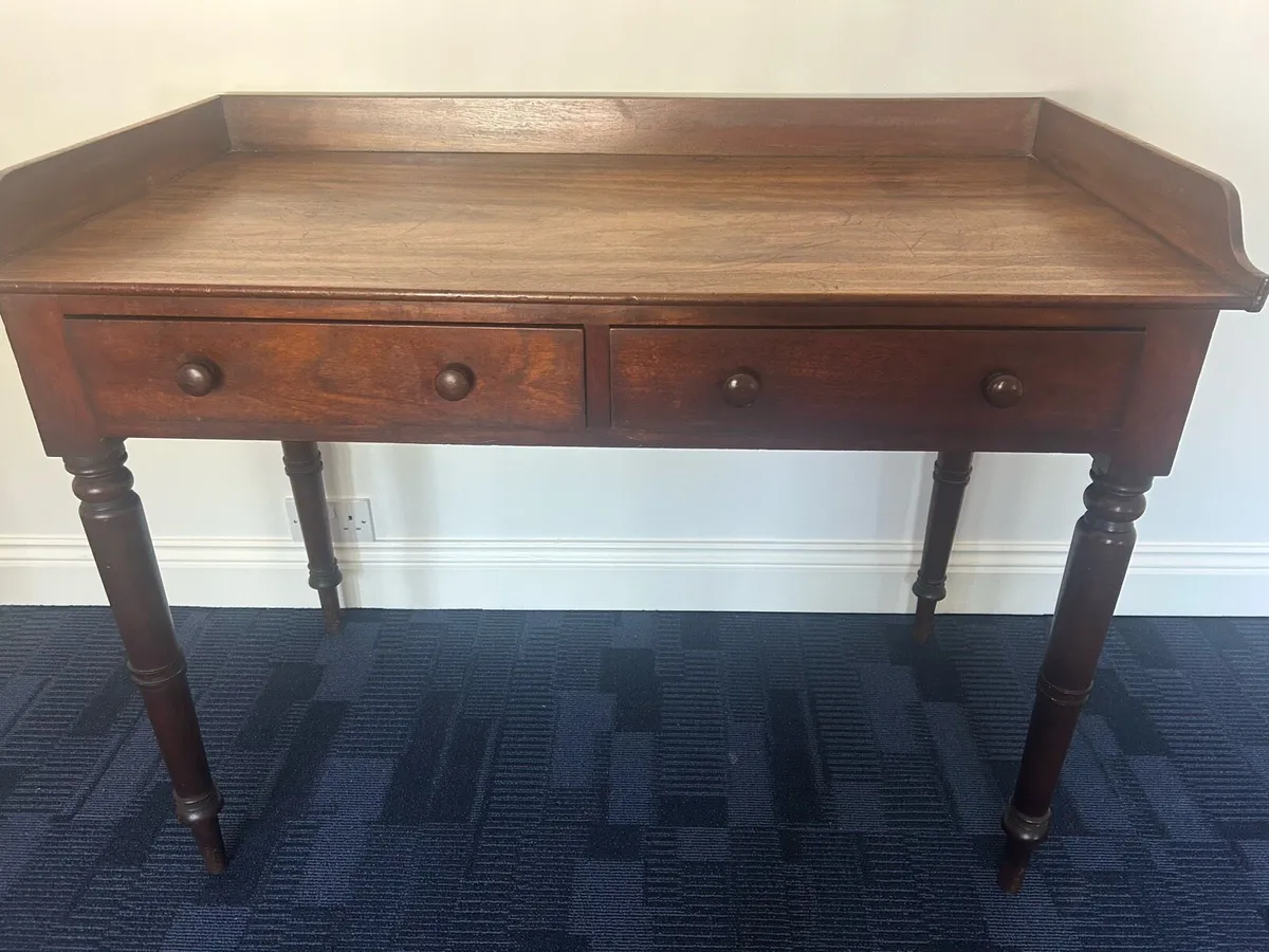 Antique furniture - Image 1