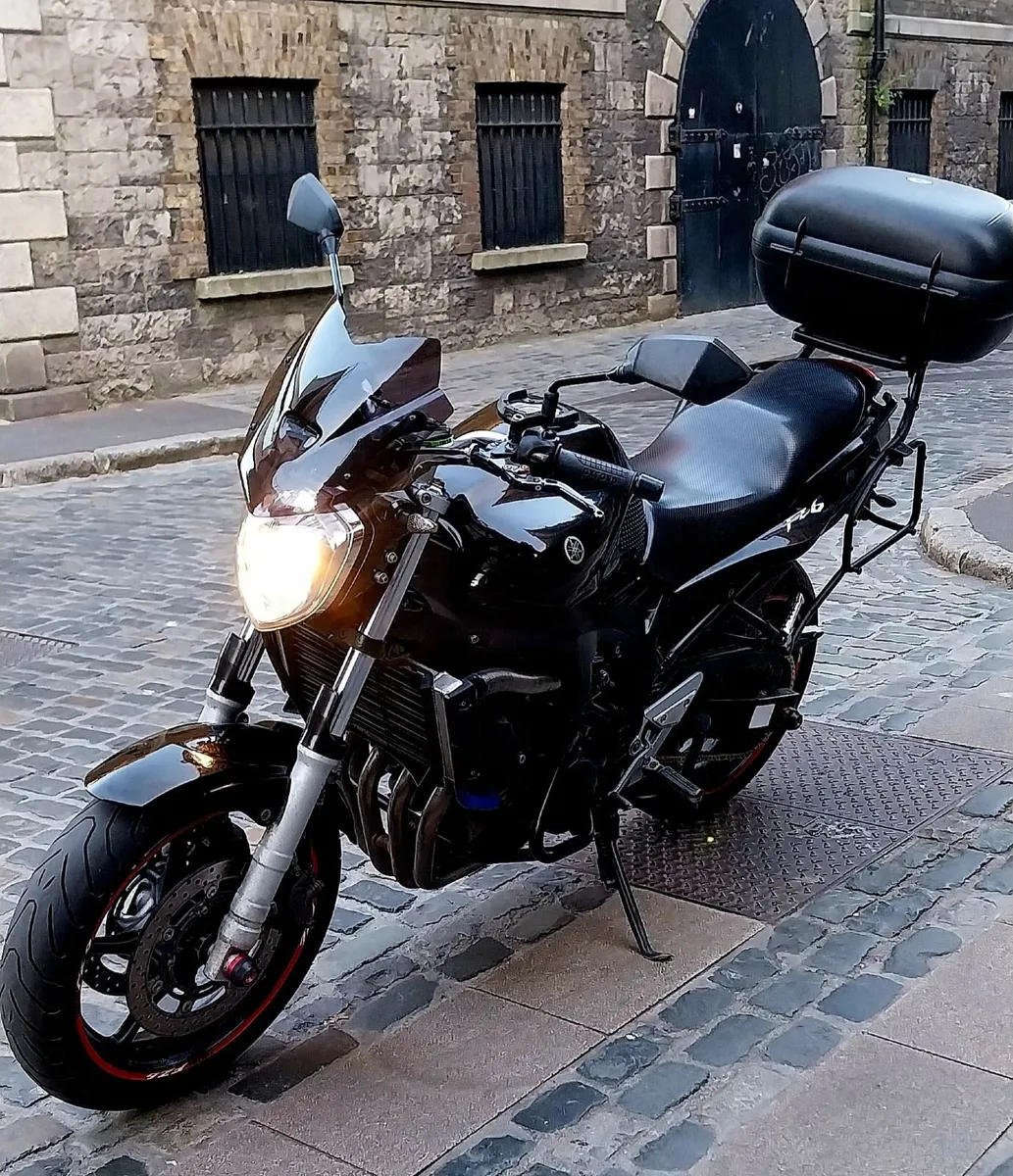 06 YAMAHA  FZ6 - Image 2