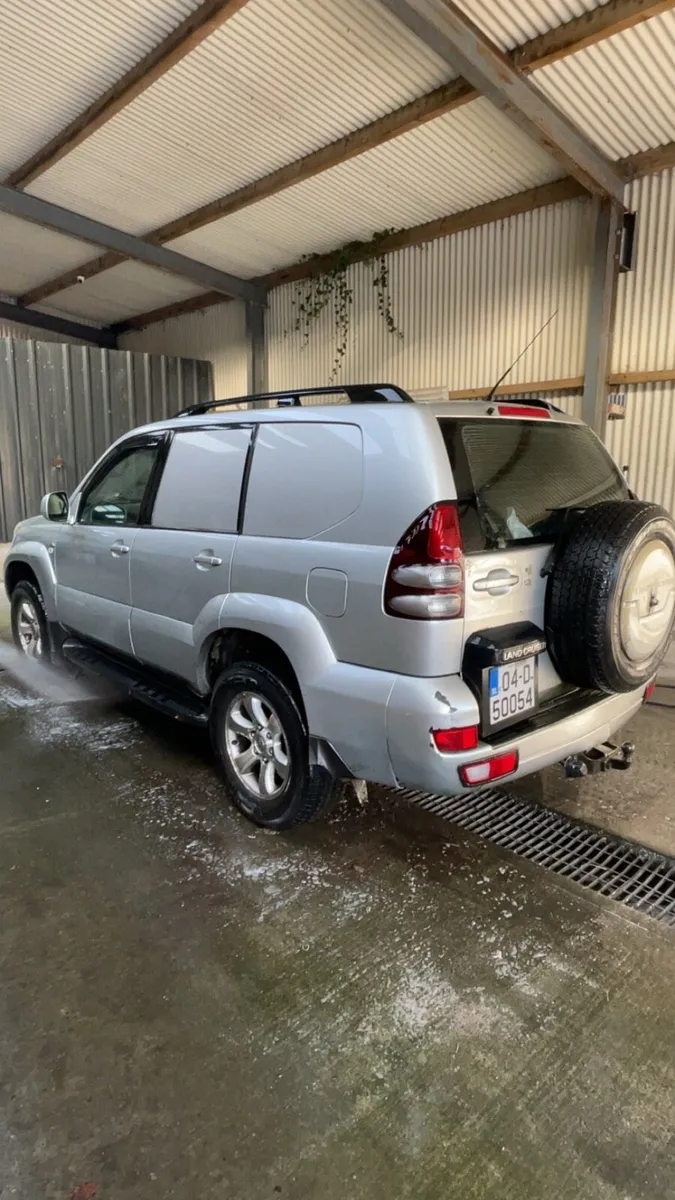 Toyota Land Cruiser - Image 2